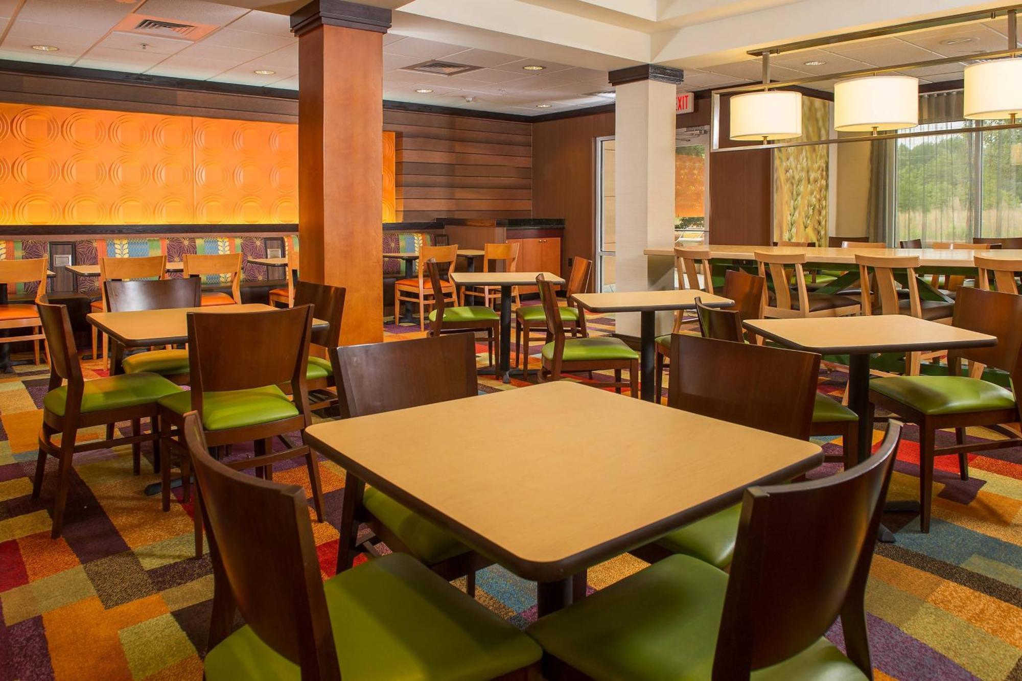 Fairfield Inn And Suites Уилсон Экстерьер фото
